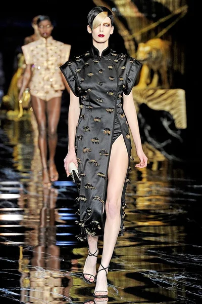 Look 1